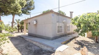 Chalet en venta en Jubalcoi en Elche