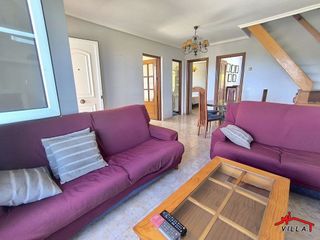 Chalet en venta en Laredo