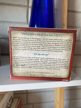 Zombicide Black Plague: Troy y Evil Troy