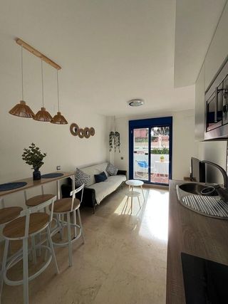 Piso en alquiler en Torrequebrada en Benalmádena