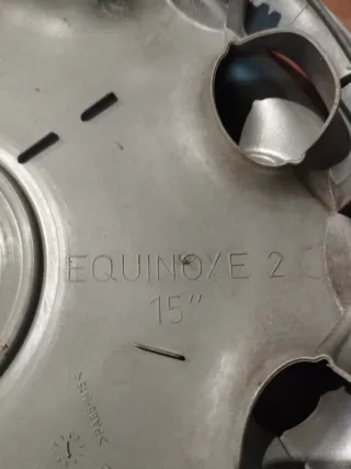 Tapacubos Renault Equinoxe 2 15 pulgadas. Juego 4.