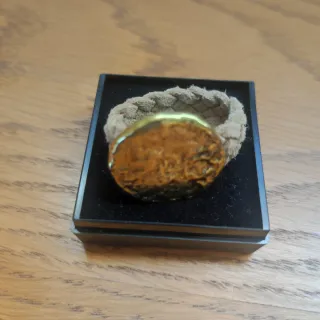 Anillo dorado estilo vintage