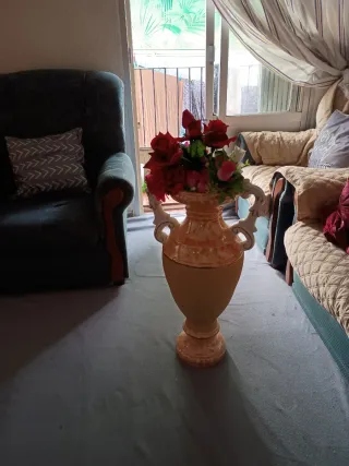 Florero Cerámica Dorado y Rojo