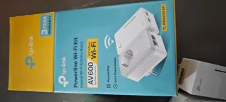 TP-Link Powerline Wi-Fi Kit AV600