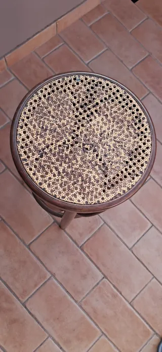 Sgabello in legno e paglia di Vienna