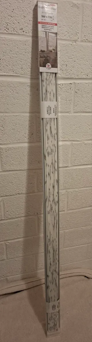 Cortina plisada 100x130cm blanca y trazas grises