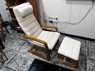 Sillón Poäng con reposapiés