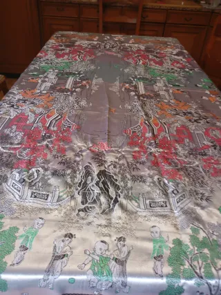 Mantel Seda  con personajes paisajes chinescos