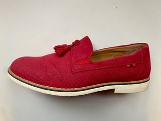 Zapatos rojos con borlas talla 44