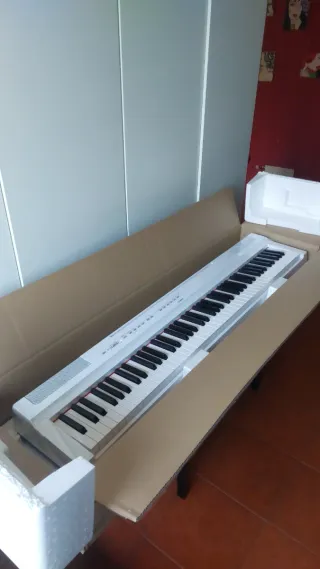 Yamaha P225WH Piano Digital Blanco + Extras