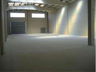 Nave industrial en alquiler en Urbanizaciones en Tortosa