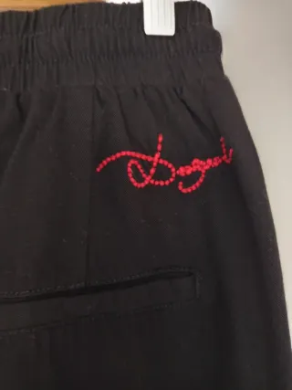 Pantalón Desigual Negro Estampado Hojas
