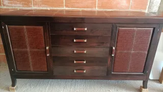 Mueble de salón madera y cristal