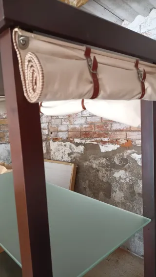 Mueble de salón madera y cristal