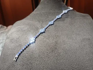 Bracciale tennis con fiori zirconi