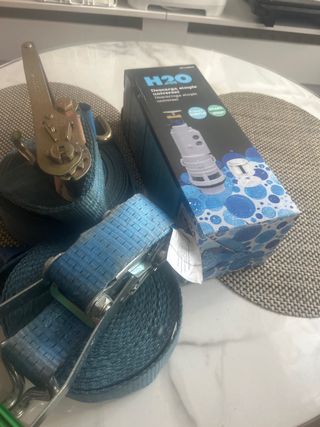 2 cinchas y descarga de cisterna H2O