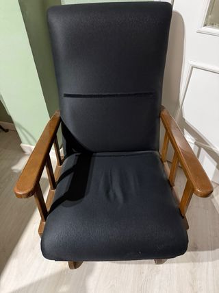 Butaca balancín madera y tela negra