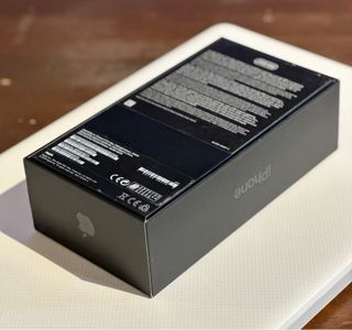 Custodia per iPhone 11 Pro Max verde notte da 256 GB