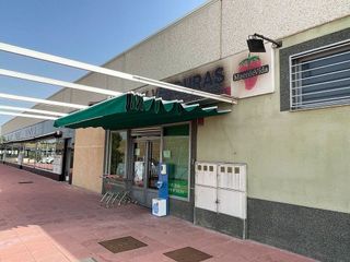 Local comercial en venta en Valdepelayo - Montepinos - Arroyo Culebro en Leganés