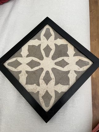 Baldosa hidráulica decorativa J