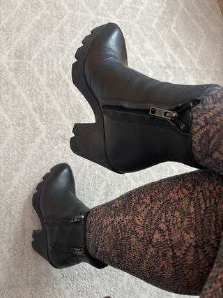 Botines de piel real negros con tres cremalleras!