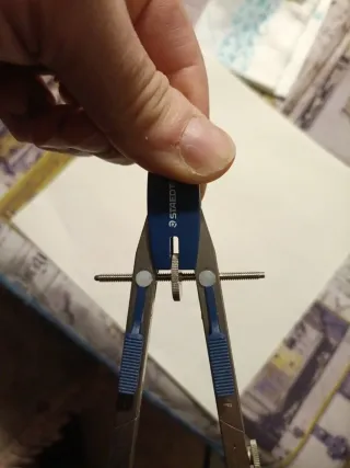 Compasso Staedtler con accessori