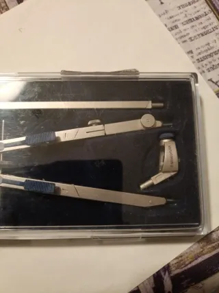 Compasso Staedtler con accessori