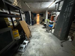 Local comercial en venta en Pubilla Cases en Hospitalet de Llobregat, L´