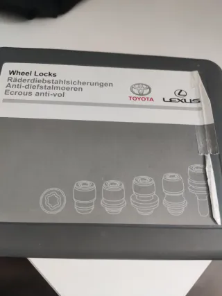 Tornillos Antirrobo Toyota