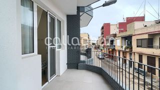 Piso en venta en El Castellar-L´Oliveral en Valencia