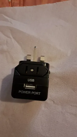 Adattatore presa CE UK con usb