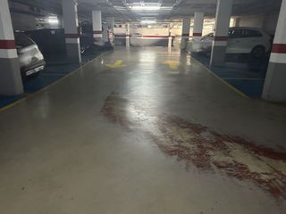 Garaje en venta en Singuerlín - Can Franquesa - Les Oliveres en Santa Coloma de Gramanet