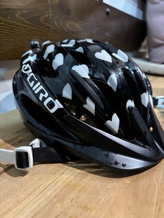 Casco Giro Corazones Negro