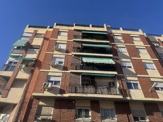 Piso en alquiler en Los Ángeles en Alicante