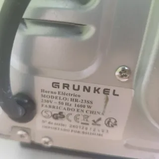 Horno Grunkel 230° 1600W 8 meses uso