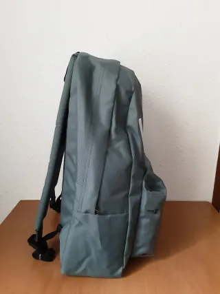 Mochila Vans, no hago envios ni negocio precio