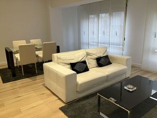 Piso en alquiler en Centro en Gijón