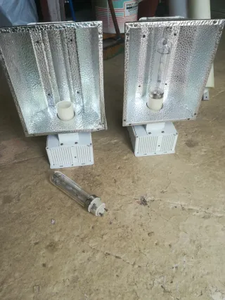 Lámparas LEC 315W (2 unidades)