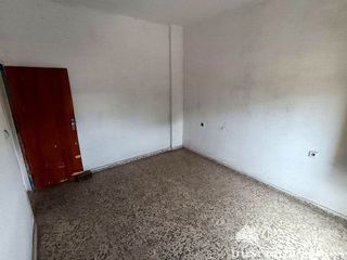 Chalet en venta en Linares