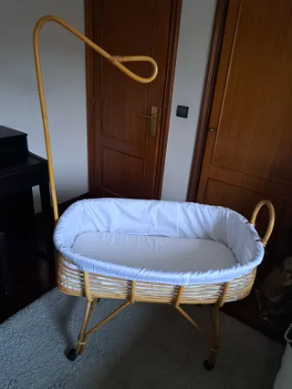 Cuna/ Moisés de bambú