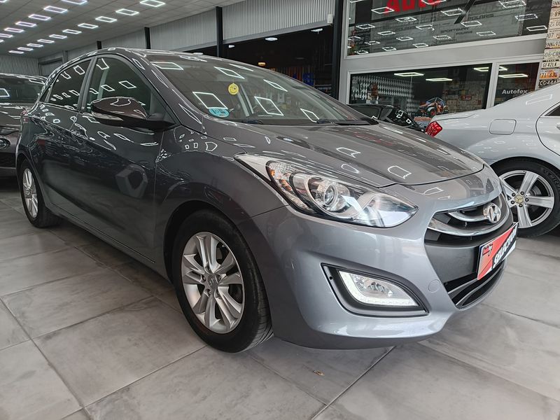 Hyundai i30 2014 - foto 1