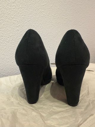 Zapatos Mustang tacón verde oscuro