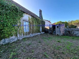 Chalet en venta en Ribeira