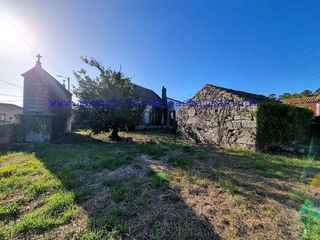 Chalet en venta en Ribeira