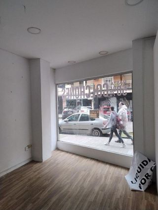Local comercial en venta en Universidad en Ciudad Real