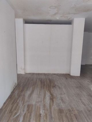 Local comercial en venta en Universidad en Ciudad Real