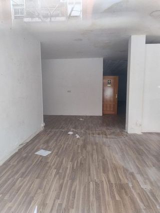 Local comercial en venta en Universidad en Ciudad Real