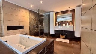 Chalet en alquiler en Lomas de Marbella Club - Puente Romano en Marbella