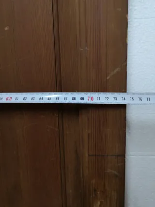 Puerta madera antigua