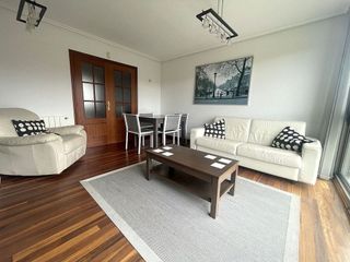 Piso en alquiler en Valdenoja - La Pereda en Santander